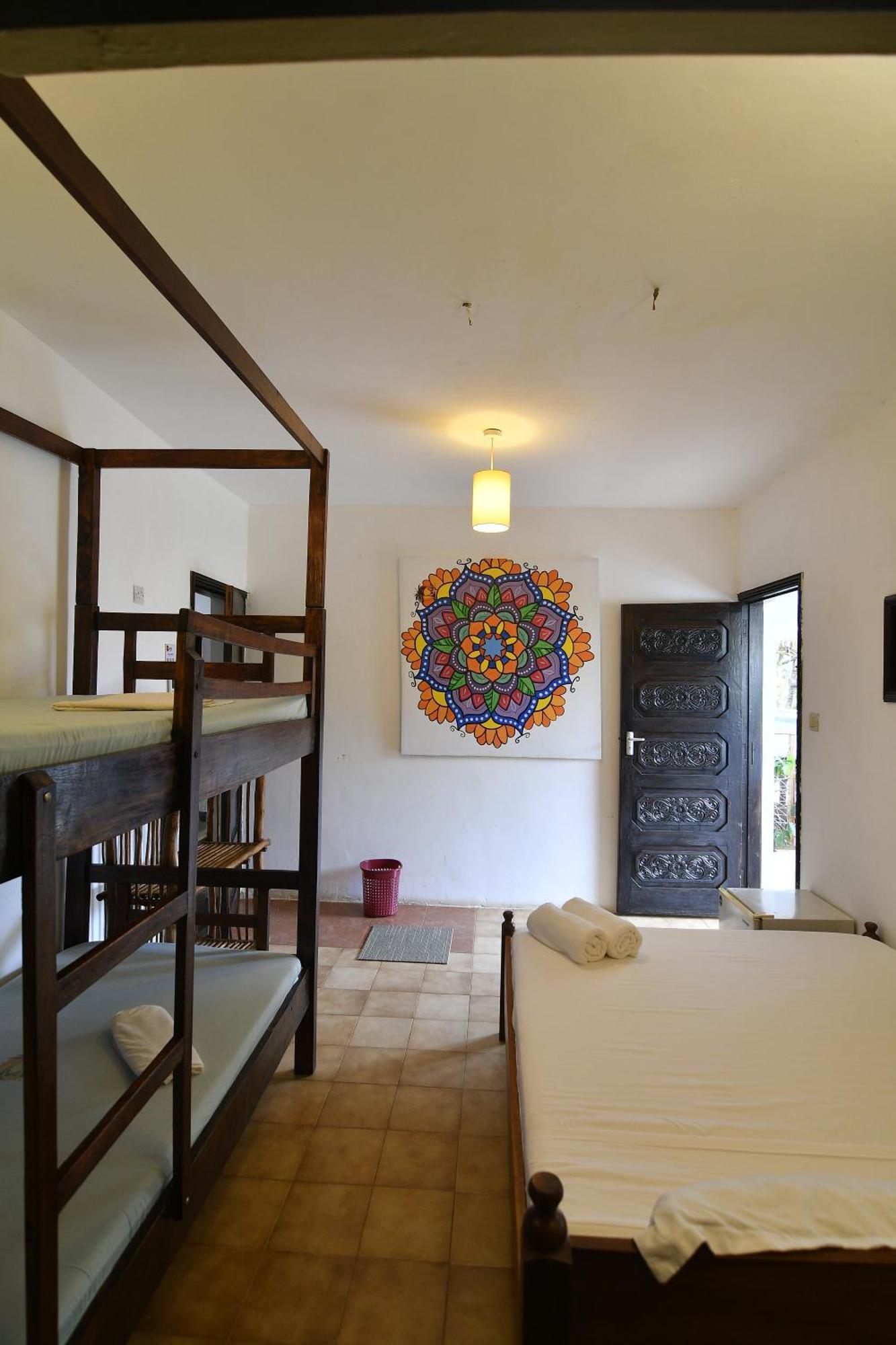 Tulia House Backpackers Hostel Μομπάσα Εξωτερικό φωτογραφία